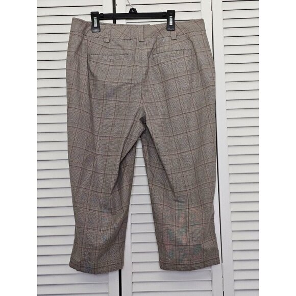 Vintage Talbot's Capri Pants Size 8 Red Gray Plaid Side Pockets Belt Loops Zip - Picture 3 of 6